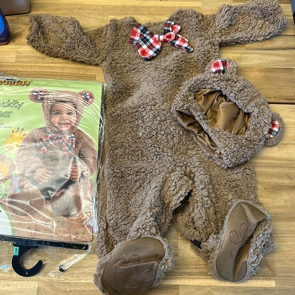 SPIRIT HALLOWEEN cuddly bear costume - Picture 2 of 6